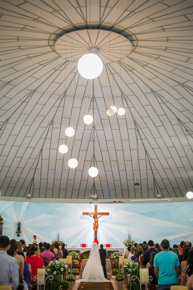 qual que lindo esta igreja no interior do Paraná.