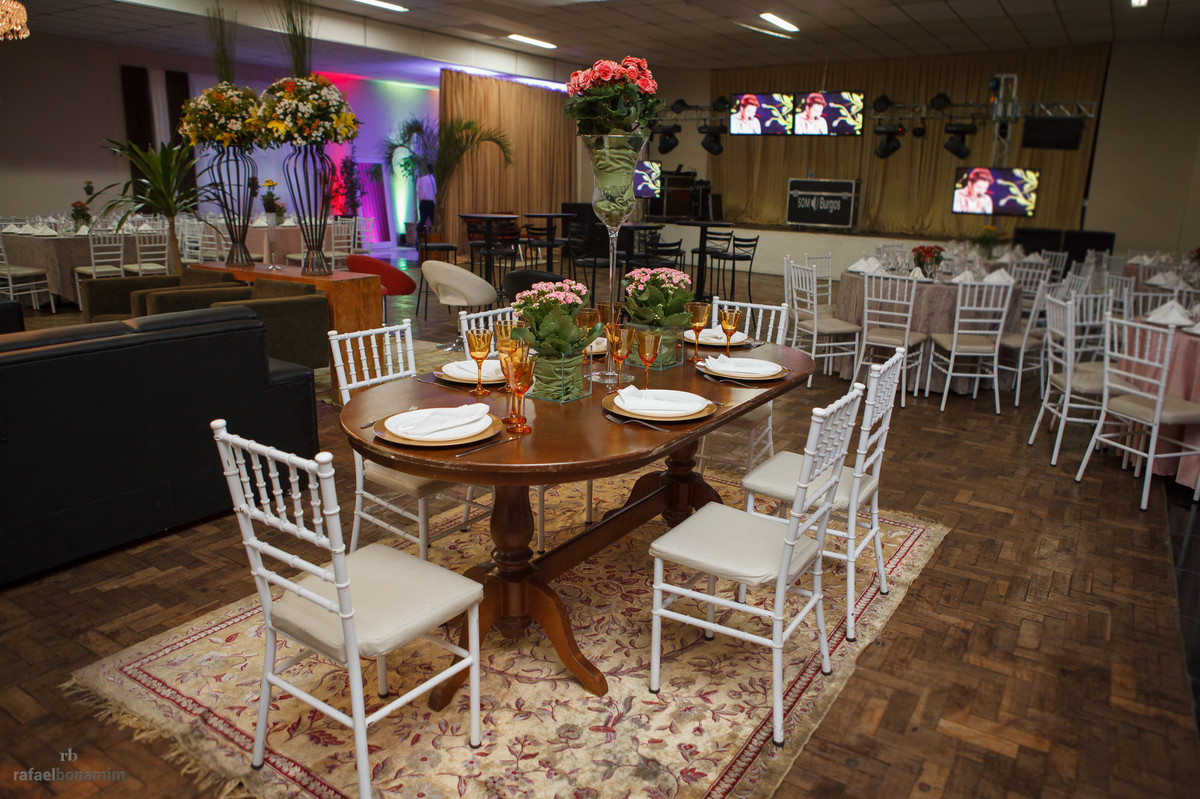 o fotografo Bonamim e sua equipe sempre atento aos detalhes da decoração