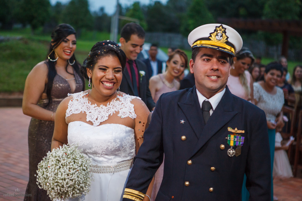 o rosto do novo casal não esconde a alegria dos dois