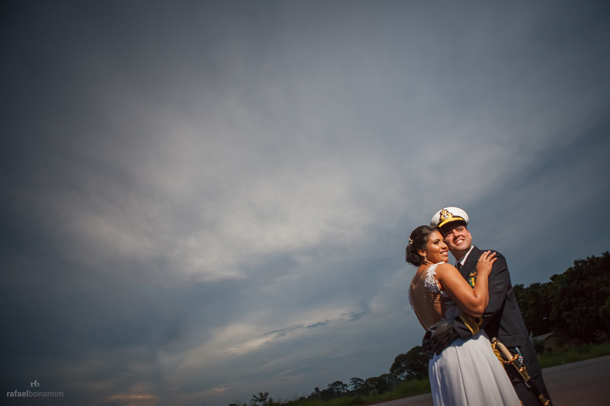 final de tarde para casar, o fotografo de casamento Rafael Bonamim de  Maringa ficou muito atento aos detalhes
