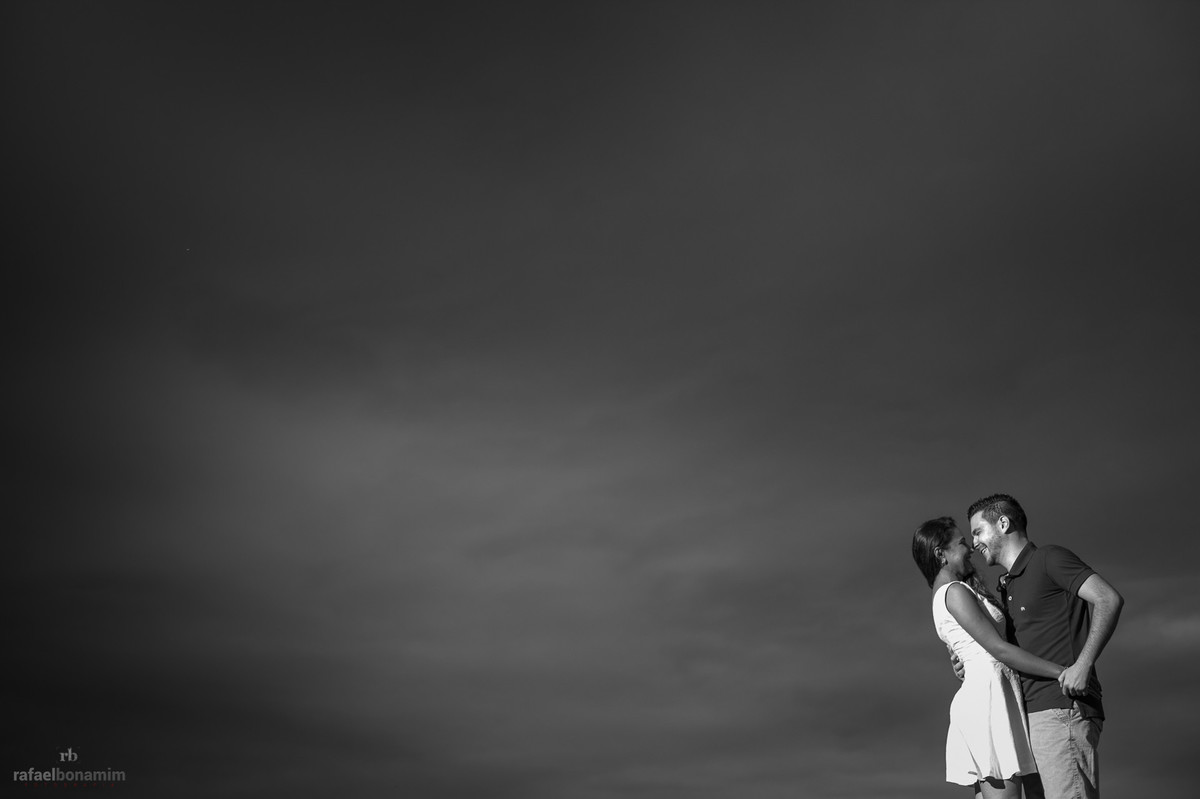 lindo por do sol com o fotografo de casamento, rafael bonamim, fotografo de noiva no paraná