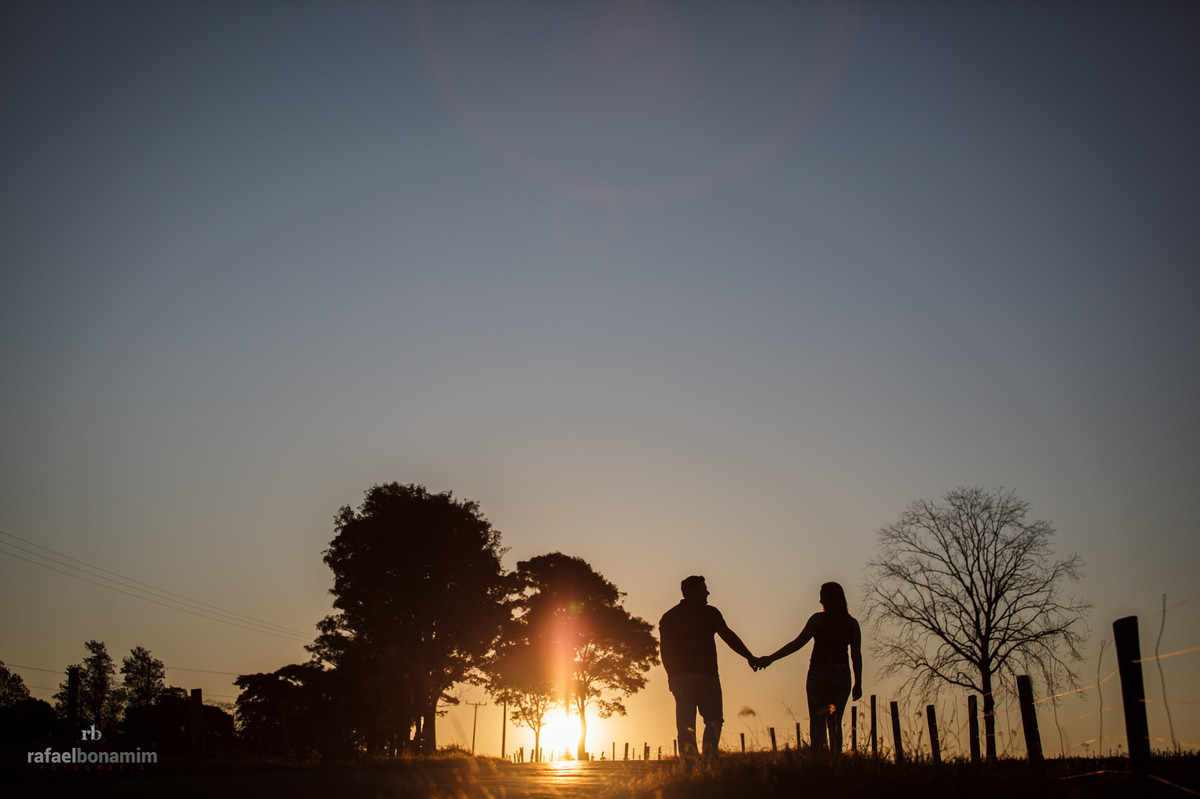 lindo por do sol com o fotografo de casamento, rafael bonamim, fotografo de noiva no paraná