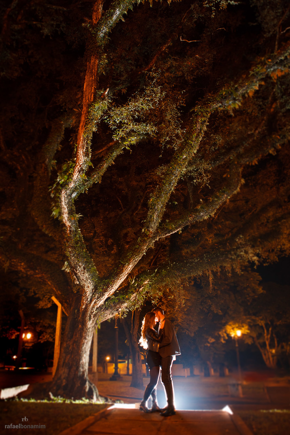 fotografia com amor de casamento.