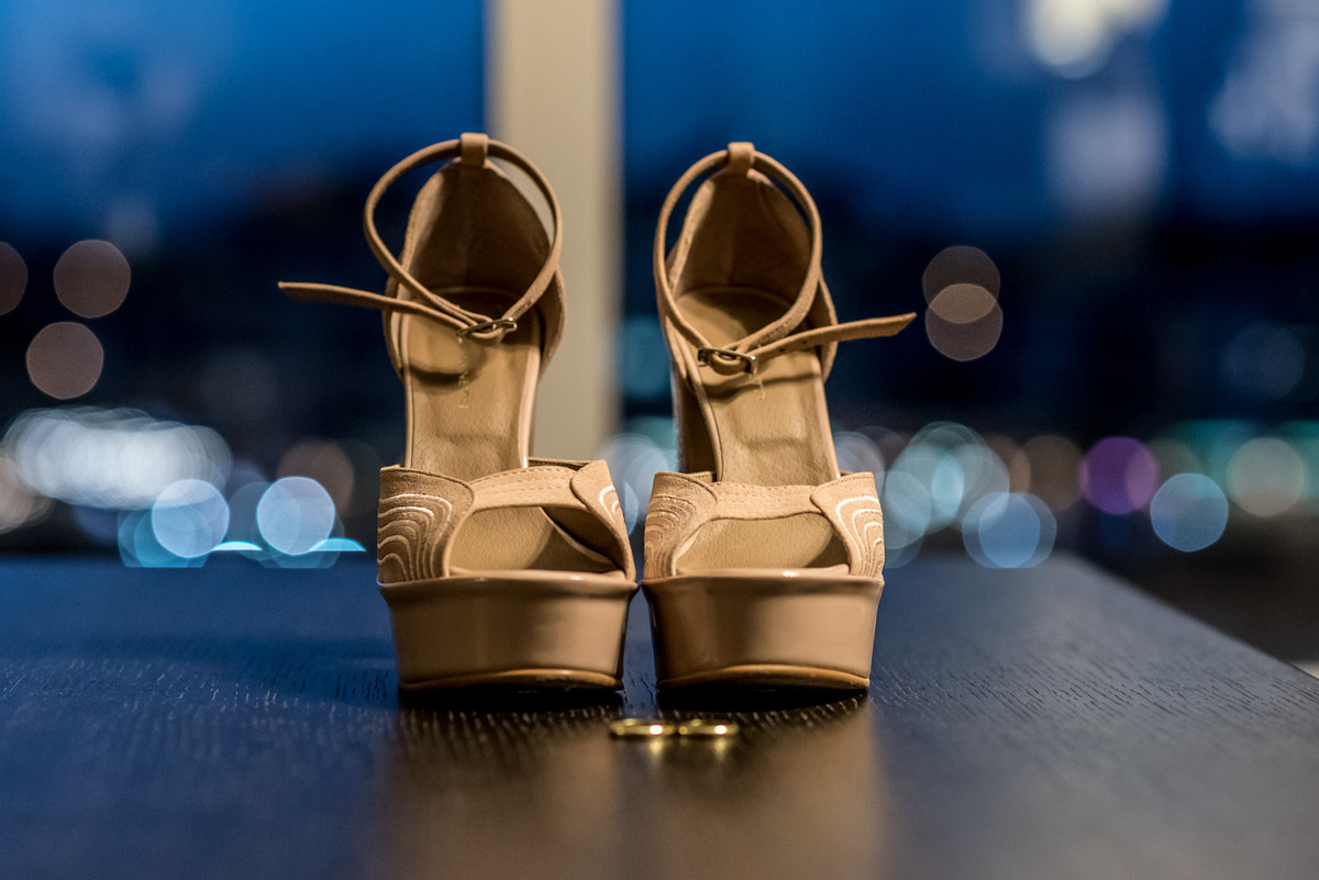 casamiento en hotel Wyndham Nordelta Tigre, fotografo de boda, fotografo de casamiento, posboda, osvaldo lopez, zapato de novia, fotografo para boda