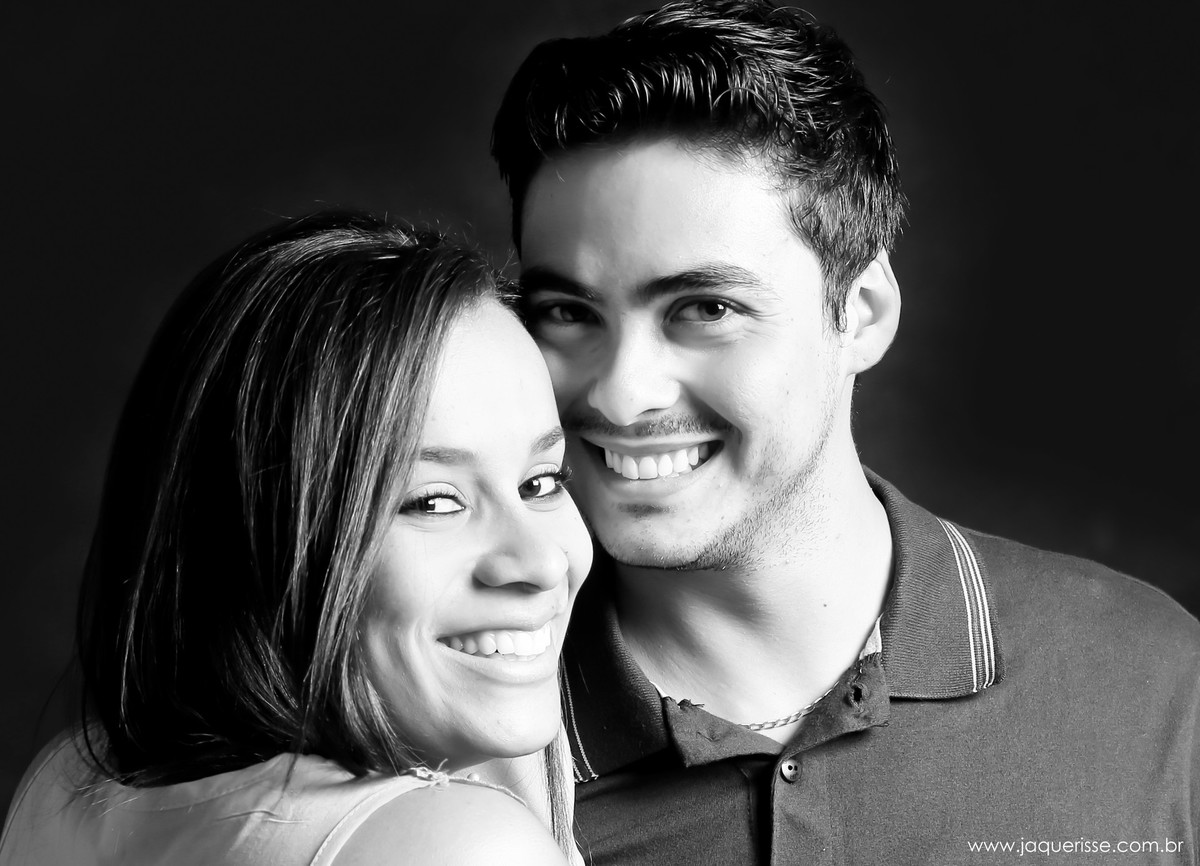 jaque risse, andre risse, estudio bebedouro, melhores fotografos, noivos encostados rosto com rosto