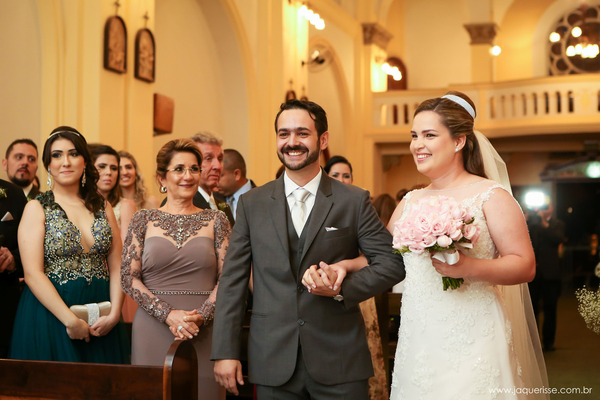 jaque risse, andre risse, estudio bebedouro, melhores fotografos,saida dos noivos da igreja