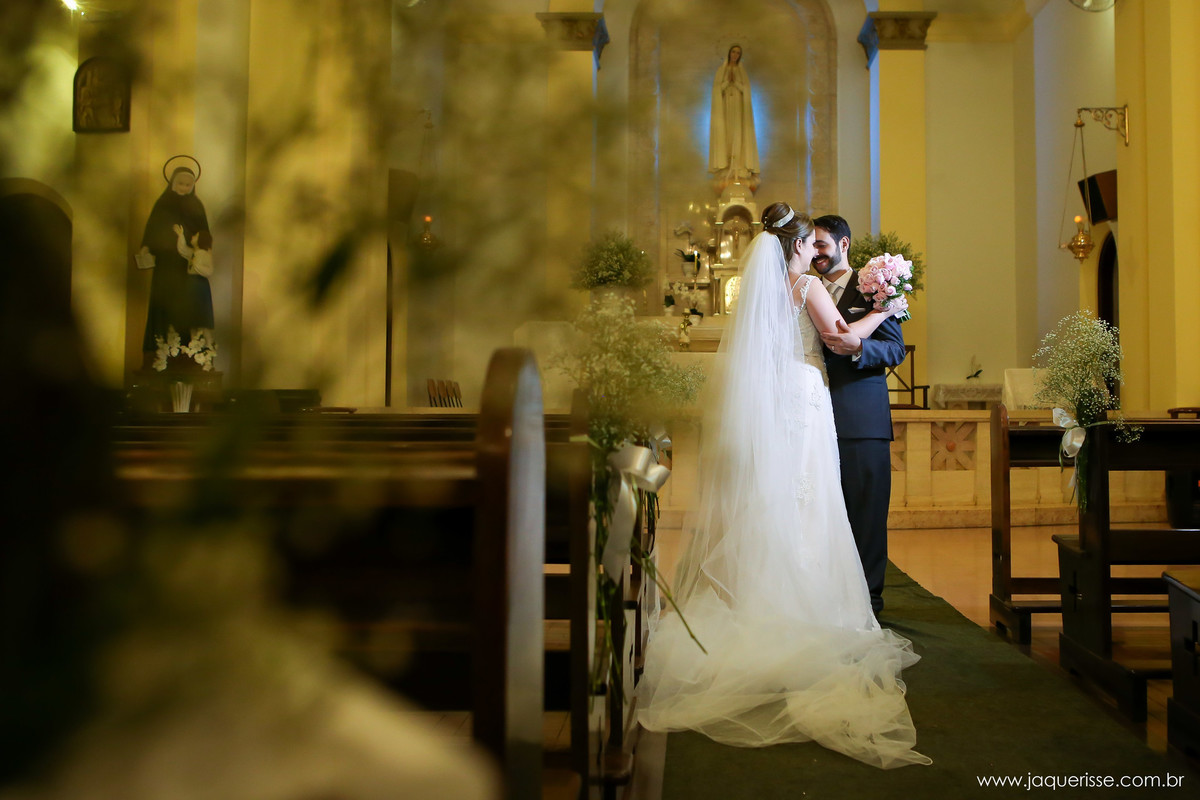 jaque risse, andre risse, estudio bebedouro, melhores fotografos, noivos em se olhando apaixonados