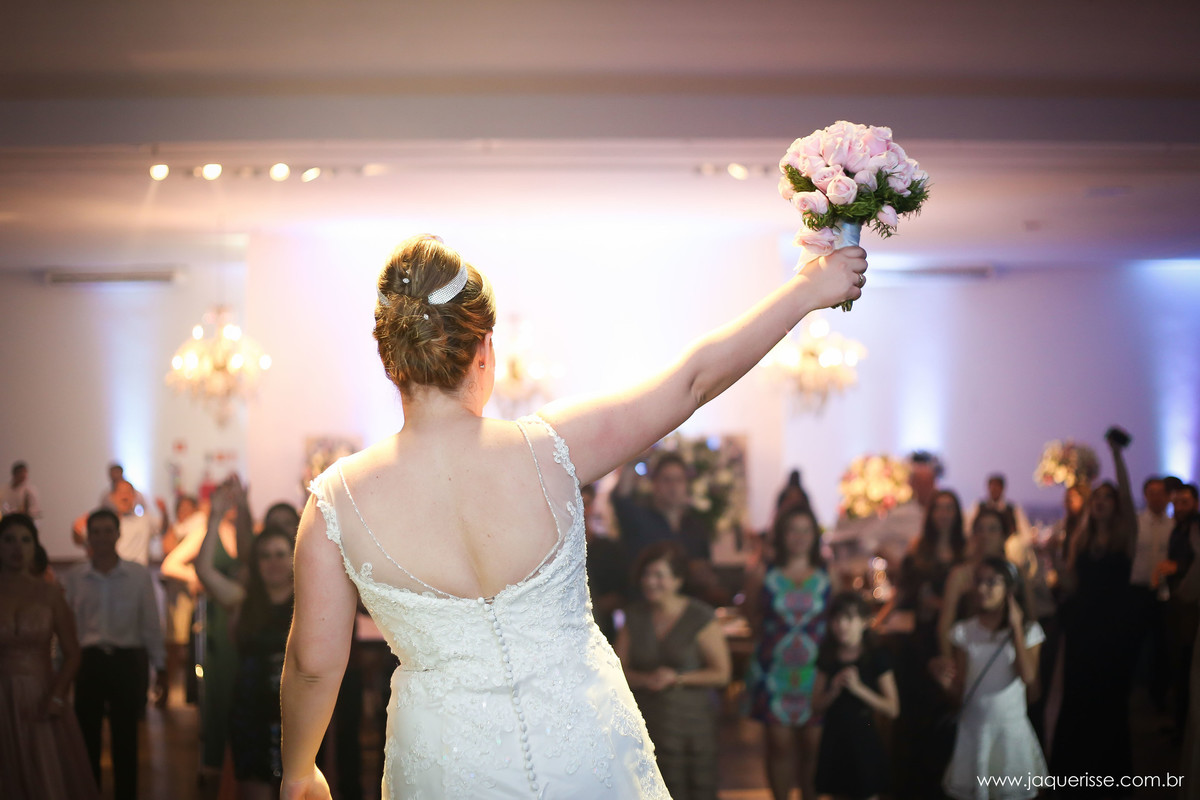 jaque risse, andre risse, estudio bebedouro, melhores fotografos, noiva na hora do buque