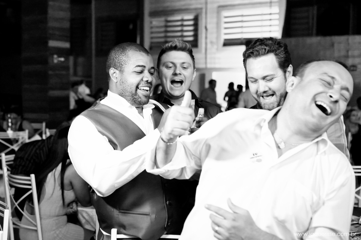 jaque risse, andre risse, estudio bebedouro, melhores fotografos, noivo na hora da gravata