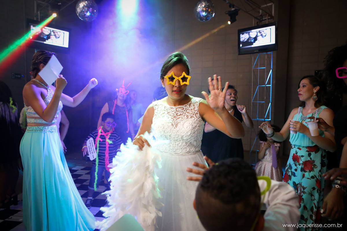 jaque risse, andre risse, estudio bebedouro, melhores fotografos, noiva se preparando para pista de danca