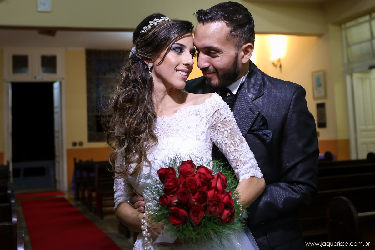 jaque risse, andre risse, estudio bebedouro, melhores fotografos, noivos se olhando