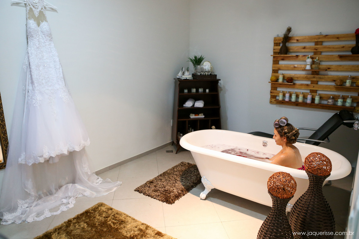 jaque risse, andre risse, estudio bebedouro, melhores fotografos, noiva na banheira