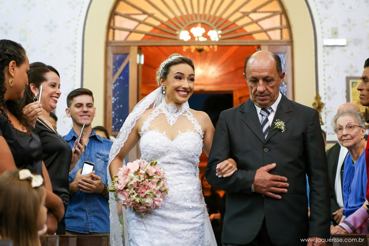 jaque risse, andre risse, estudio bebedouro, melhores fotografos, entrada da noiva com seu pai