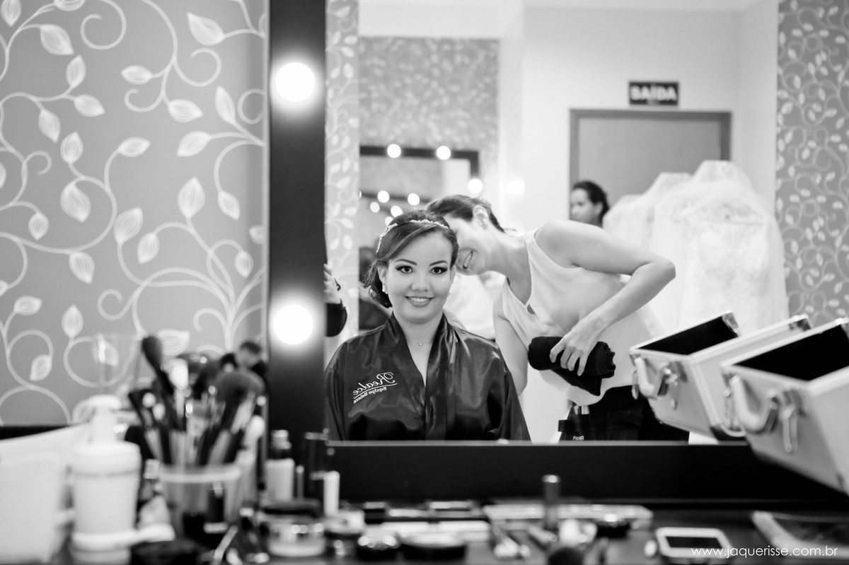 jaque risse, andre risse, estudio bebedouro, melhores fotografos, noiva finalizando o penteado