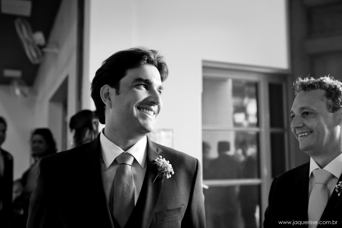 jaque risse, andre risse, estudio bebedouro, melhores fotografos, noivo olhando seus convidados