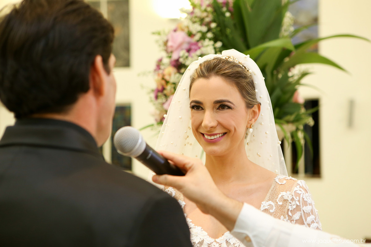 jaque risse, andre risse, estudio bebedouro, melhores fotografos, noivo declarando para a noiva, noiva o olhando e sorrindo