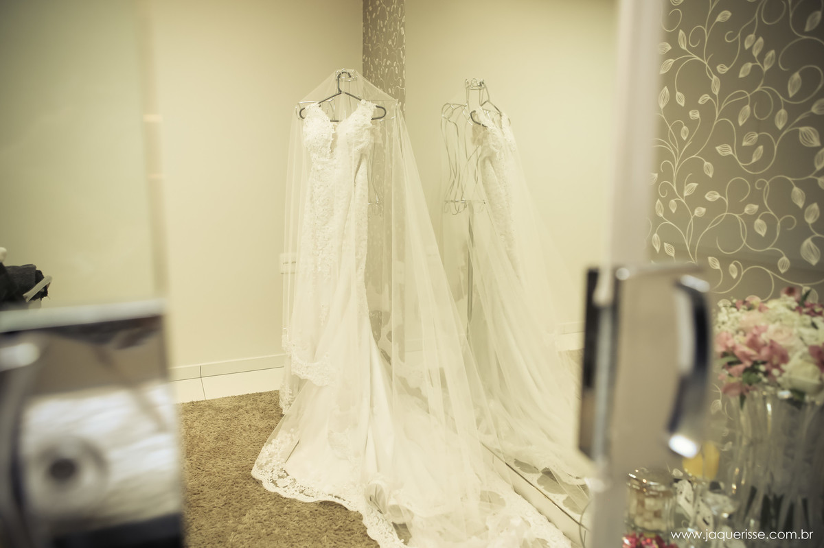 jaque risse, andre risse, estudio bebedouro,melhores fotografos, vestido de noiva com véu no maniquim