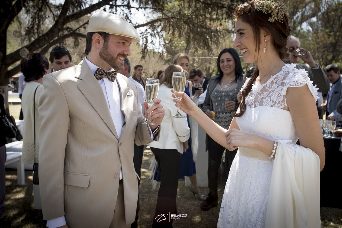 novios-fotograbo-de-boda