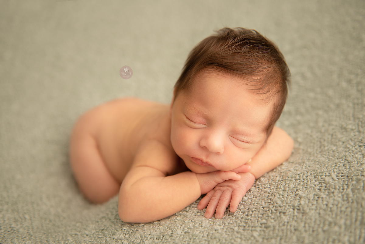 BEBE-DE-BRUÇO-DORMINDO