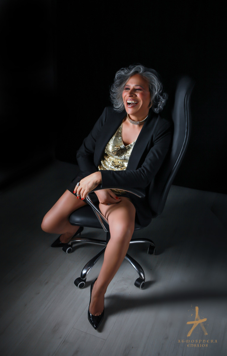 Ensaio Feminino Casual Sensual +50 mulher brasileira estúdio fotográfico profissional são paulo bela vista centro retratos close book sensualidade auto estima mulher idosa madura elegante chique bocão