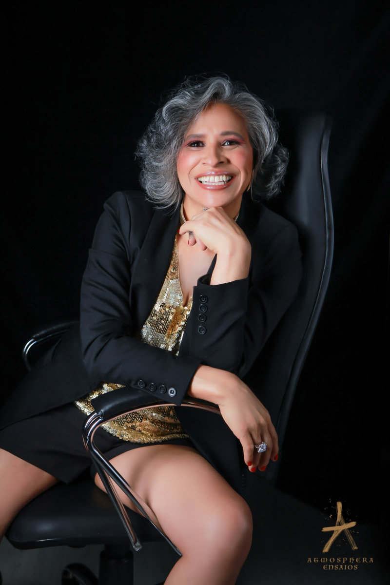 Ensaio Feminino Casual Sensual +50 mulher brasileira estúdio fotográfico profissional são paulo bela vista centro retratos close book sensualidade auto estima mulher idosa madura elegante chique bocão