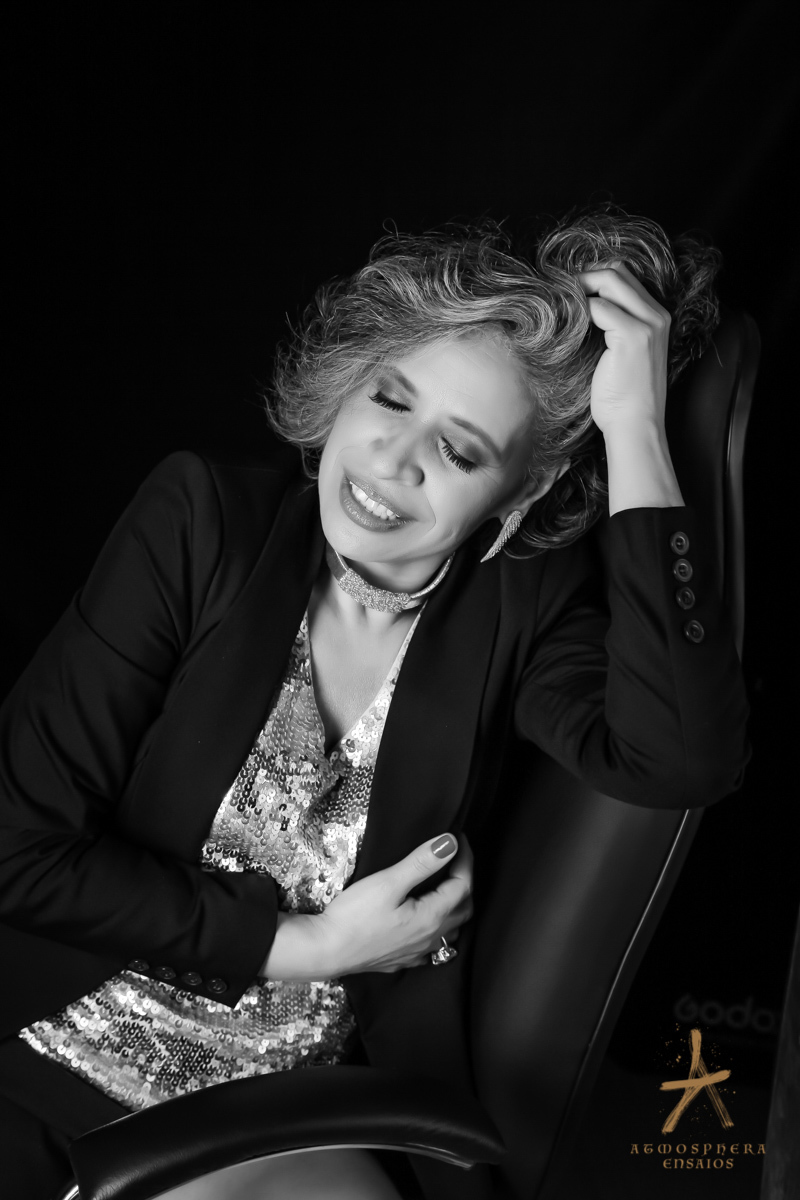 Ensaio Feminino Casual Sensual +50 mulher brasileira estúdio fotográfico profissional são paulo bela vista centro retratos close book sensualidade auto estima mulher idosa madura elegante chique bocão