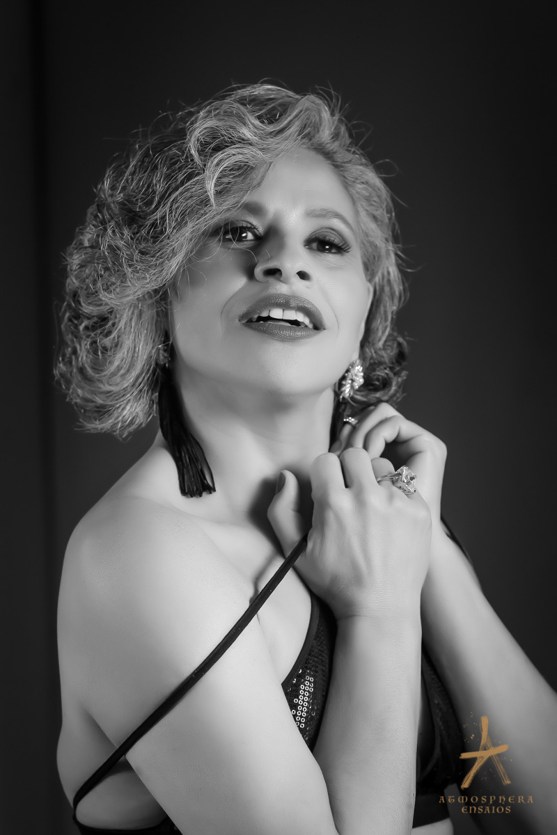 Ensaio Feminino Casual Sensual +50 mulher brasileira estúdio fotográfico profissional são paulo bela vista centro retratos close book sensualidade auto estima mulher idosa madura elegante chique bocão