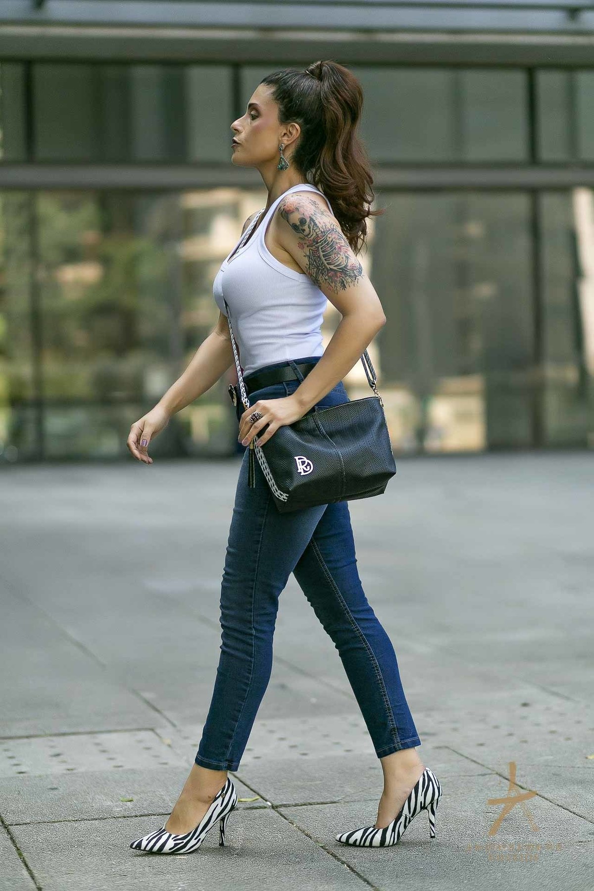 Rê Donvito, Renata Marques, Roger Soares, Atmosphera Ensaios, bolsas exclusivas, fotos profissionais, ensaio fotográfico, Avenida Paulista, modelo oficial, e-commerce, redes sociais, marketing digital, São Paulo, Bolsas femininas, bolsas finas elegantes