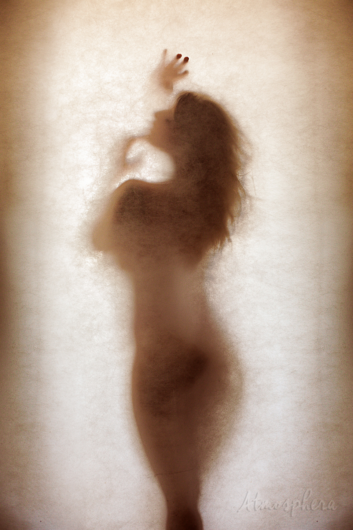 ensaio feminino sensual lingerie loira cabelos maquiagem são paulo book boudoir estúdio fotográfico casual calcinha sexy empoderada mulher verdadeira real sensualidade corpo nu artístico poses fotógrafo profissional sombras preto e branco silhuetas