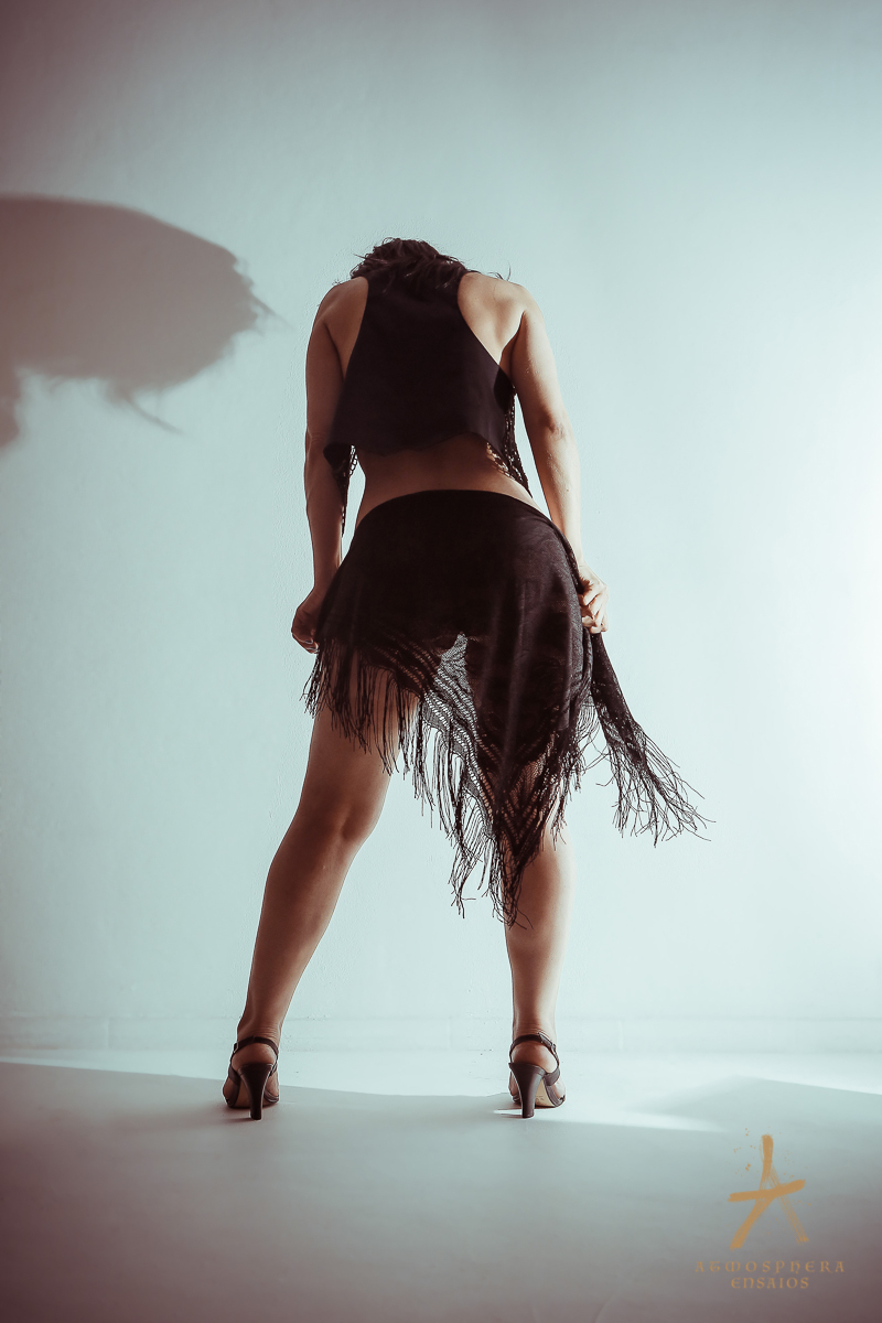 Ensaio Fotográfico Feminino Sensual Estúdio SP PAULISTA locação i9 casual boudoir moda luzes maquiagem profissional mulher brasileira dança dançarina promotra branca corpo sexy seu quero fazer meu ensaio sensual artistico nudez seios bumbum