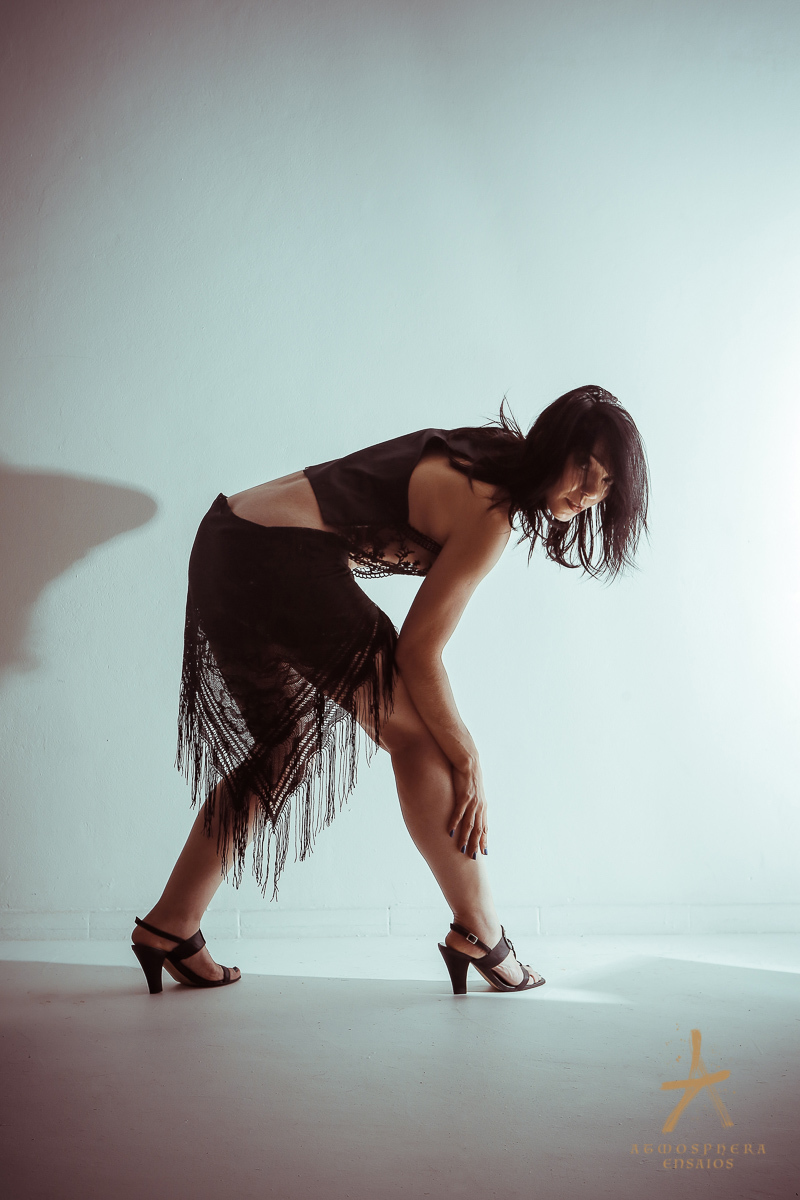 Ensaio Fotográfico Feminino Sensual Estúdio SP PAULISTA locação i9 casual boudoir moda luzes maquiagem profissional mulher brasileira dança dançarina promotra branca corpo sexy seu quero fazer meu ensaio sensual artistico nudez seios bumbum