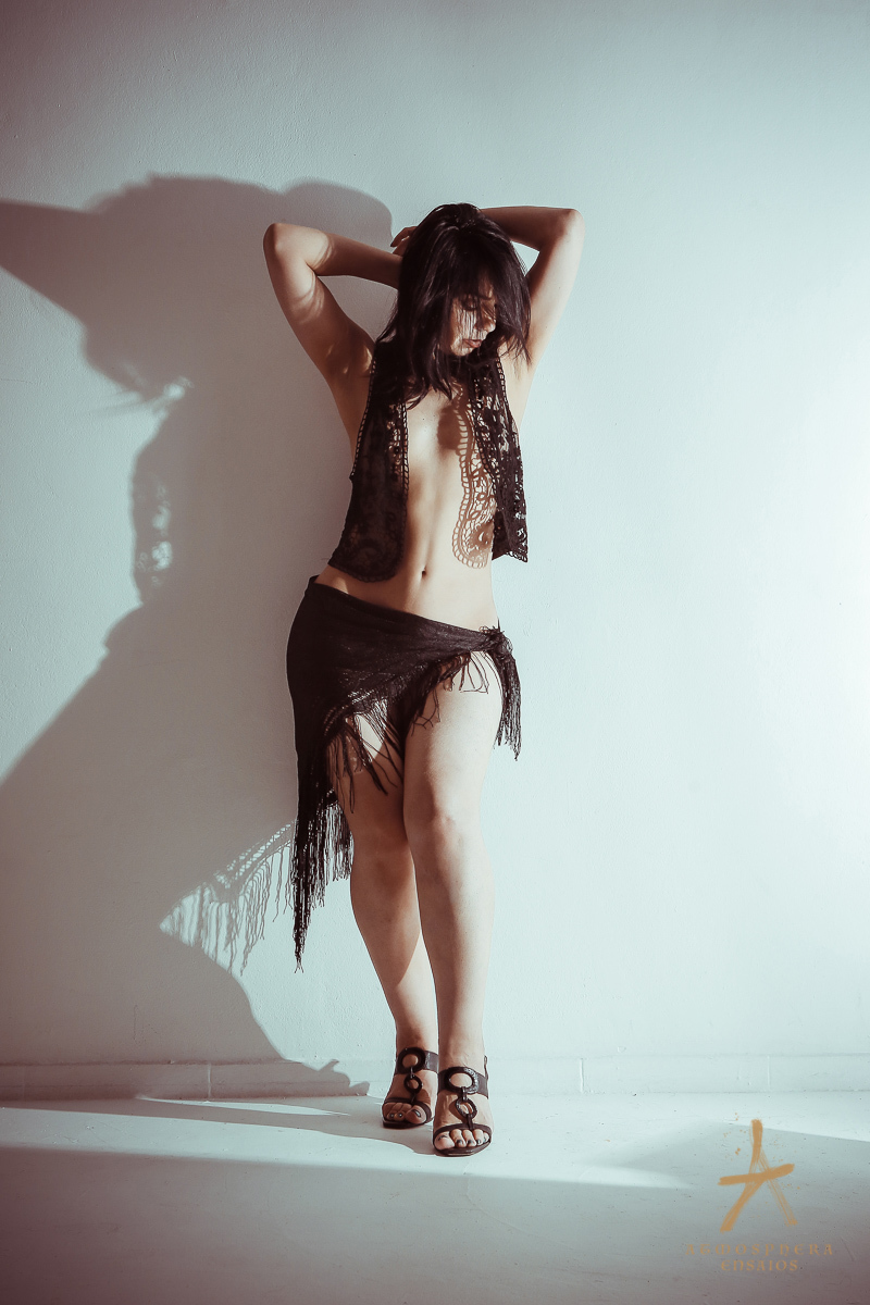 Ensaio Fotográfico Feminino Sensual Estúdio SP PAULISTA locação i9 casual boudoir moda luzes maquiagem profissional mulher brasileira dança dançarina promotra branca corpo sexy seu quero fazer meu ensaio sensual artistico nudez seios bumbum