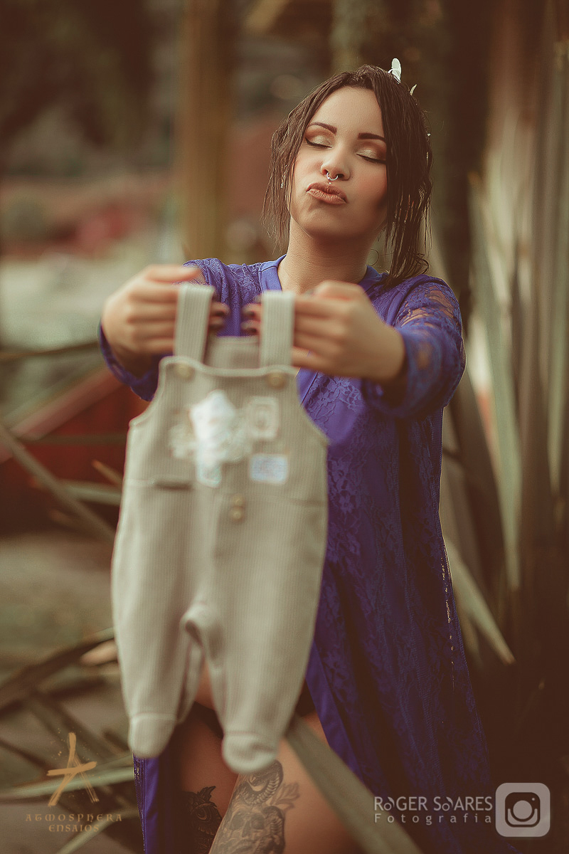 Ensaio Gestante Natureza Pregnant Cachoeira Agua Pureza Sensualidade Amor Mãe Filho Gestação Gestacional Fotografico Fotos mulher brasileira cabelo longos fotografo profissional Paranapiacaba maquiagem penteado externo edição livro book fotografia