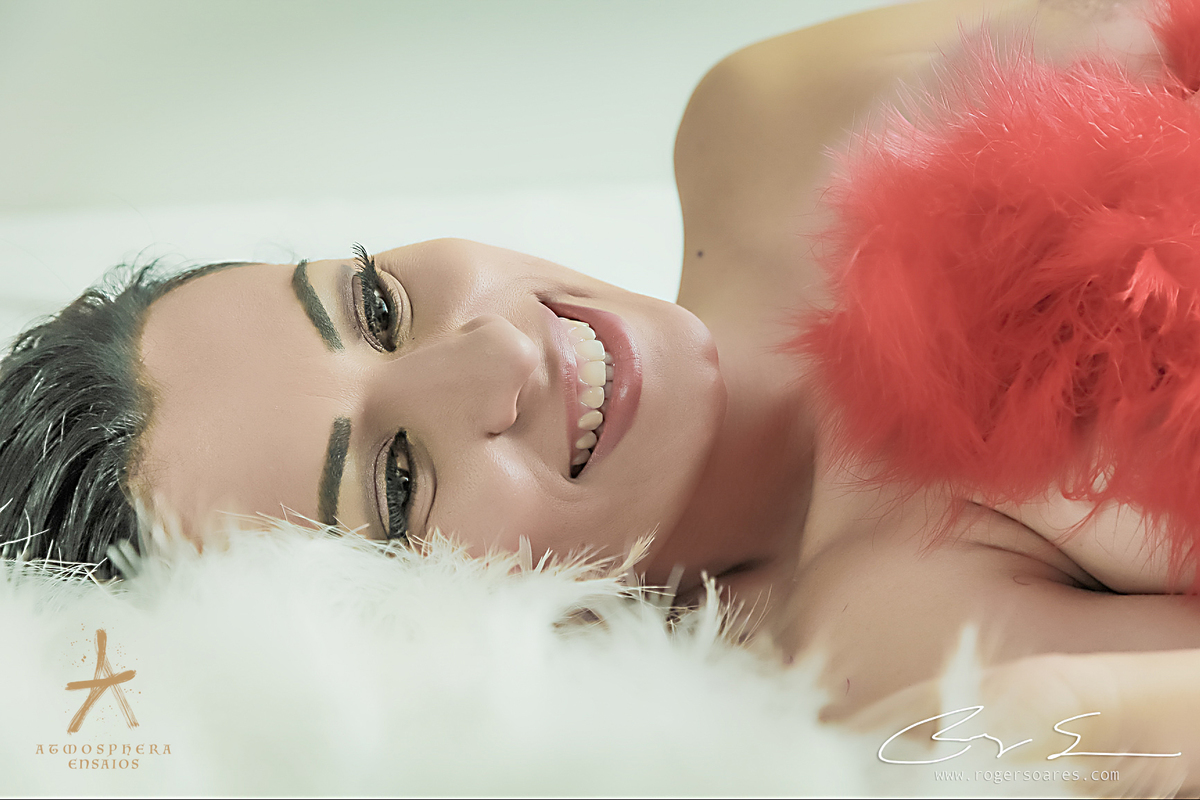 Ensaio book fotografico sensual casual feminino modelo model morena hidromassagem banheiro looks moda motel fashion santo andre são paulo sexy sensualidade calcinha lingerie make maquiagem cabelo penteado edição de imagem fotógrafo