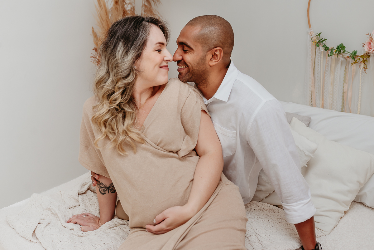 Ensaio gestante em estúdio Freguesia Rio de Janeiro