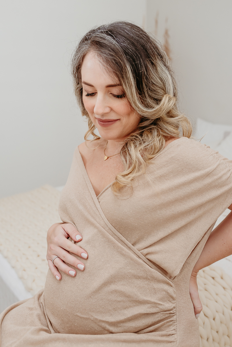 Ensaio gestante em estúdio Freguesia Rio de Janeiro