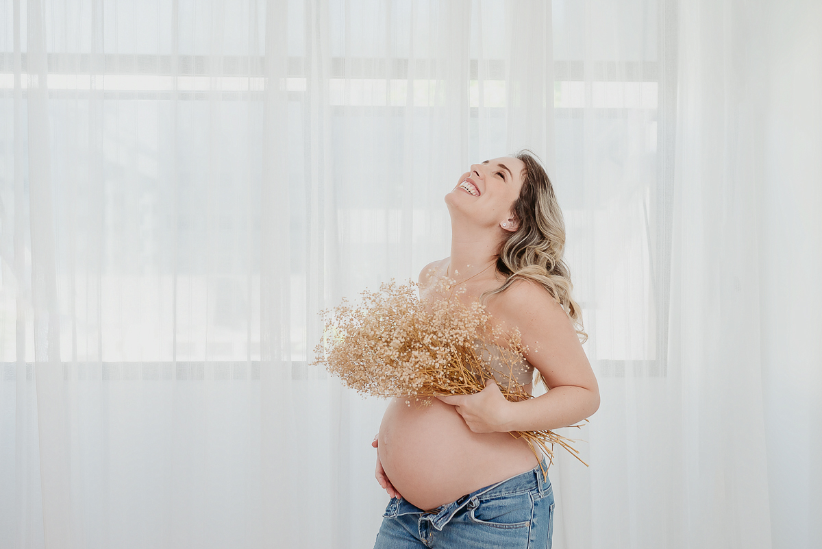 Ensaio gestante em estúdio Freguesia Rio de Janeiro