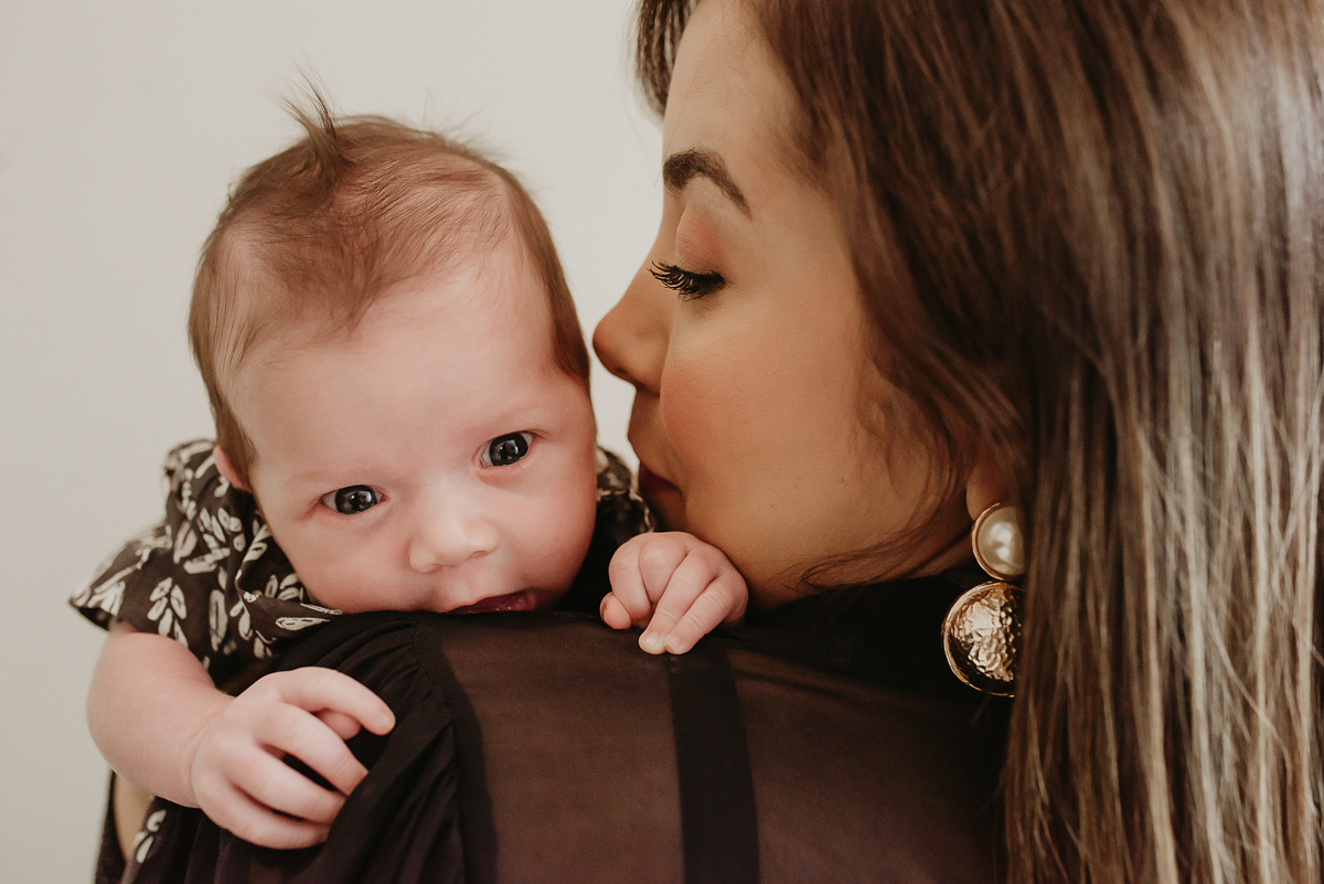 Foto newborn recem nascido em casa Macae Rio das Ostras