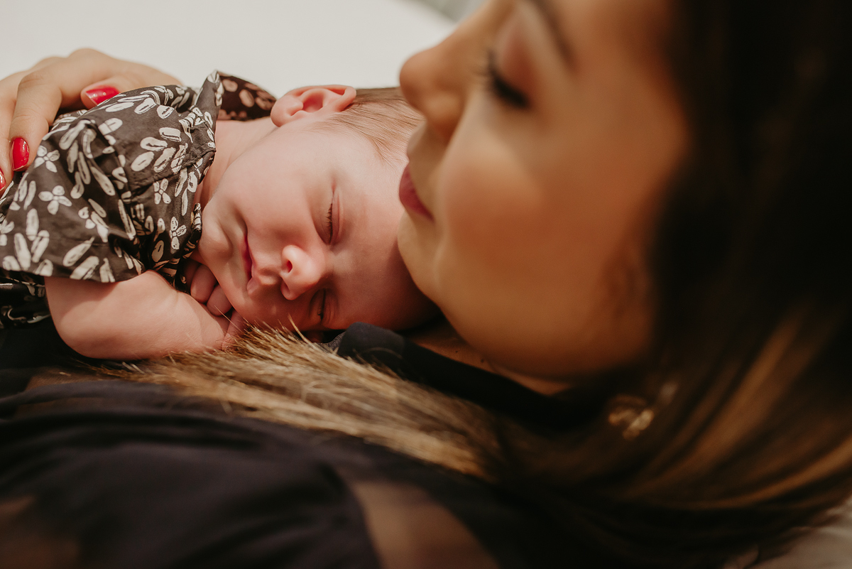 Foto newborn recem nascido em casa Macae Rio das Ostras