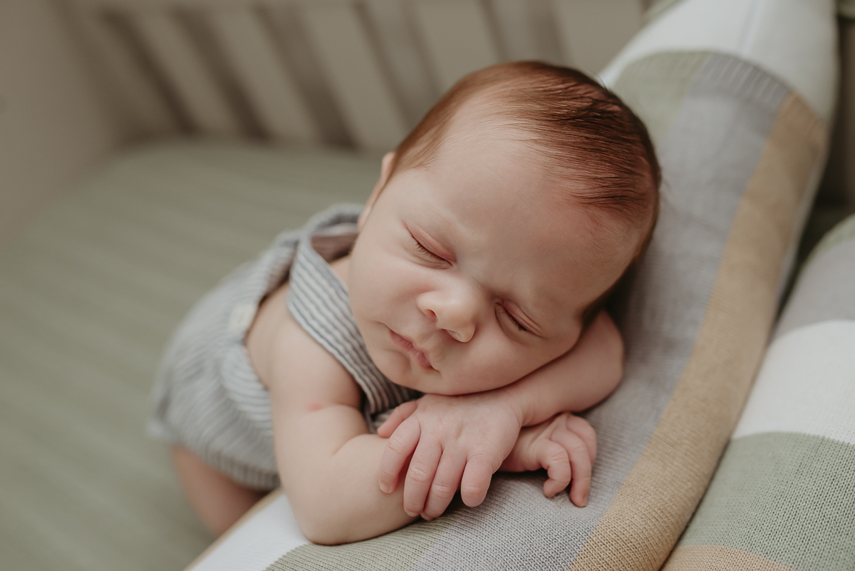 Foto newborn recem nascido em casa Macae Rio das Ostras