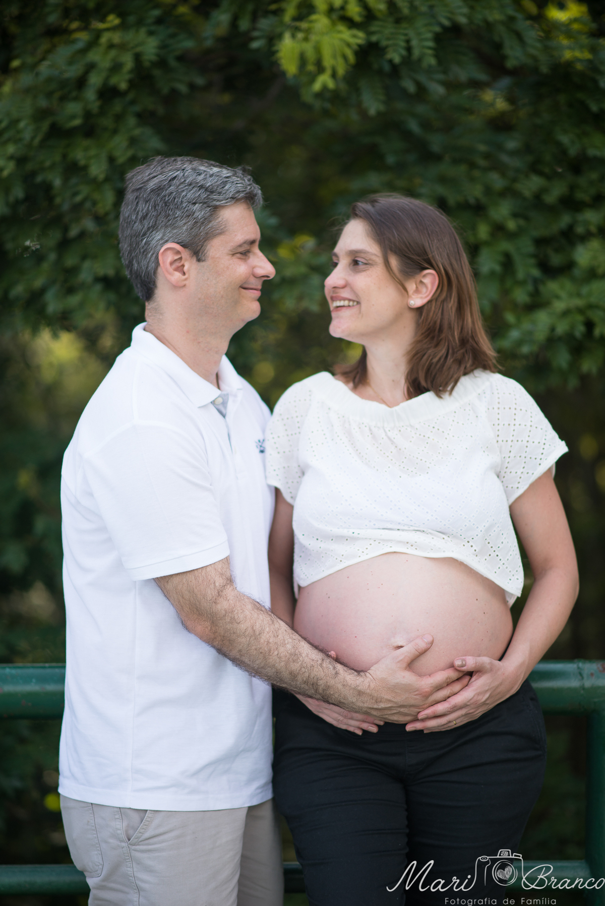 Fotografia de casal gestante externa em RJ