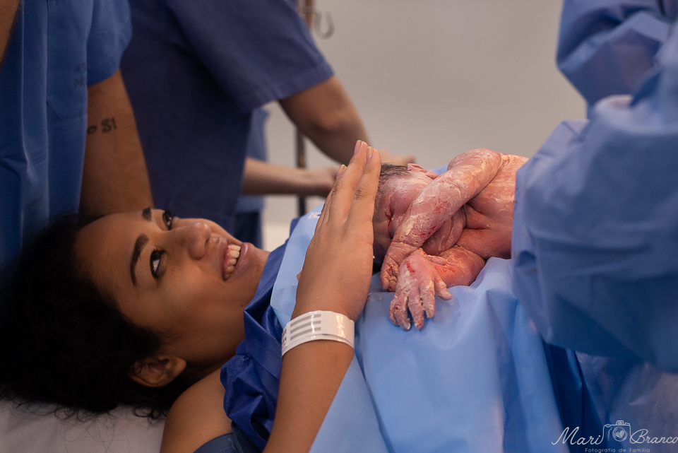 Fotografia de parto normal cesárea na maternidade hospital Paster e Perinatal