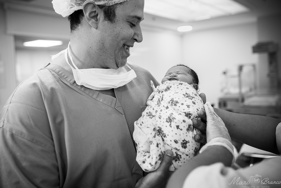 Nascimento de menina na maternidade do Hospital Paster e Perinatal