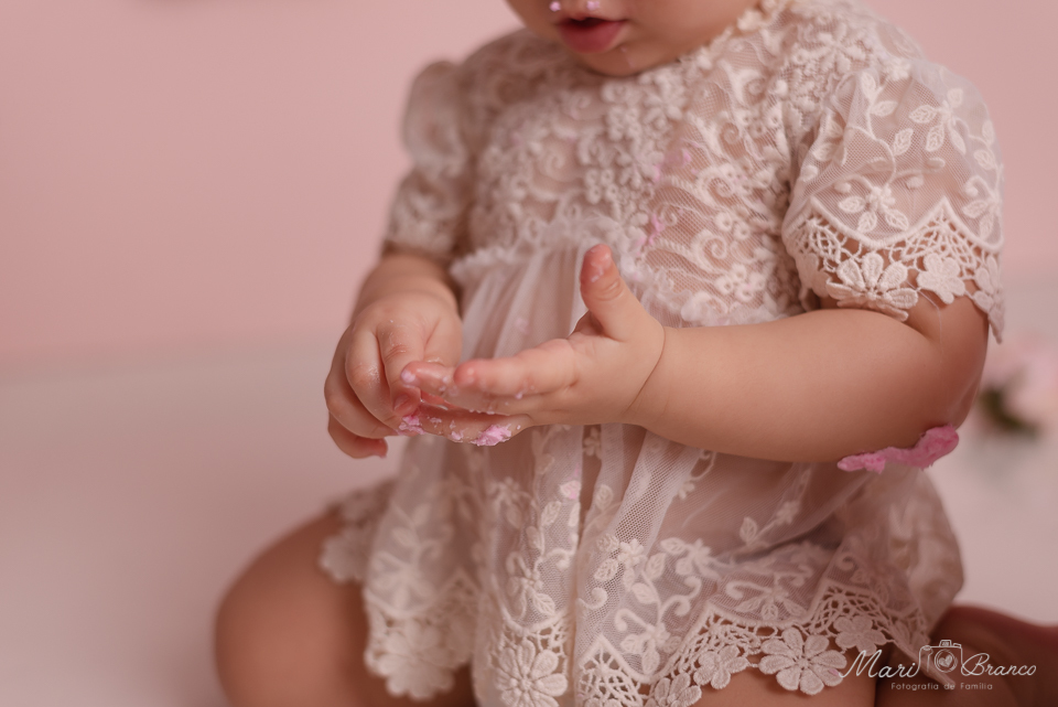 Ensaio Samsh the cake menina tema flores e jardim encantado Freguesia Jacarepagua
