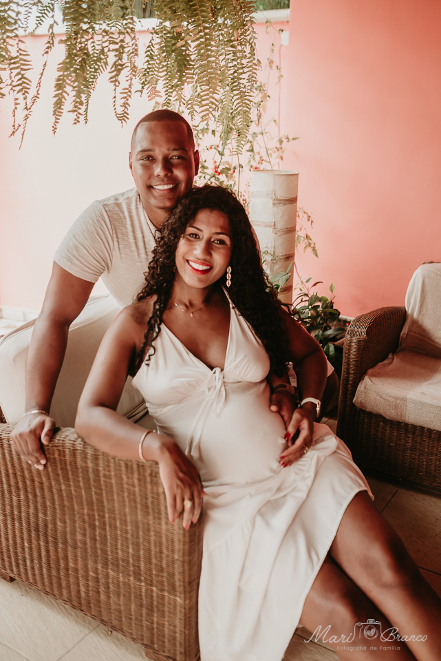 Fotografia ensaio gestante lifestyle em casa