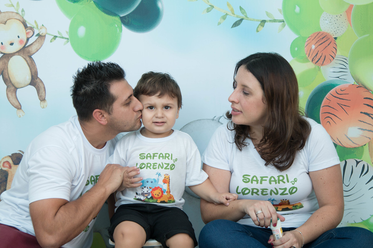 Ensaio infantil com pais.