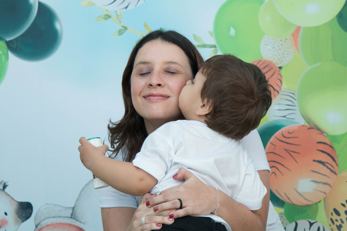 Ensaio lorenzo 2 aninhos tema safari-papai e mamãe se divertiram muito.