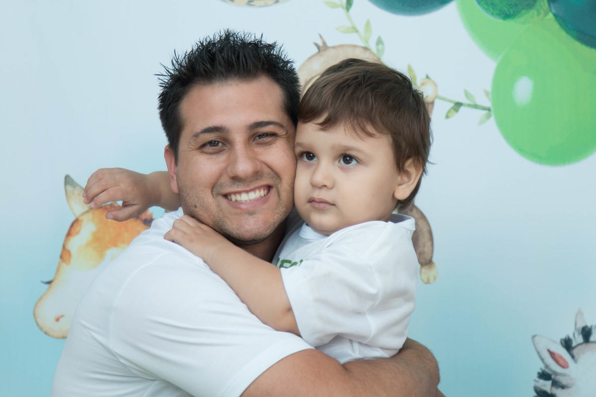 Ensaio acompanhamento criança lorenzo 2 aninhos. O ensaio foi realizado na zona sul de são paulo no bairro jardim paulista. Muita diversão com a fotografa edna rosa a fotografia.
