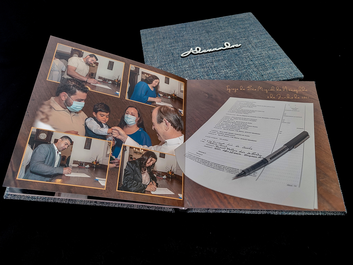 Album aberto pagina 25x50