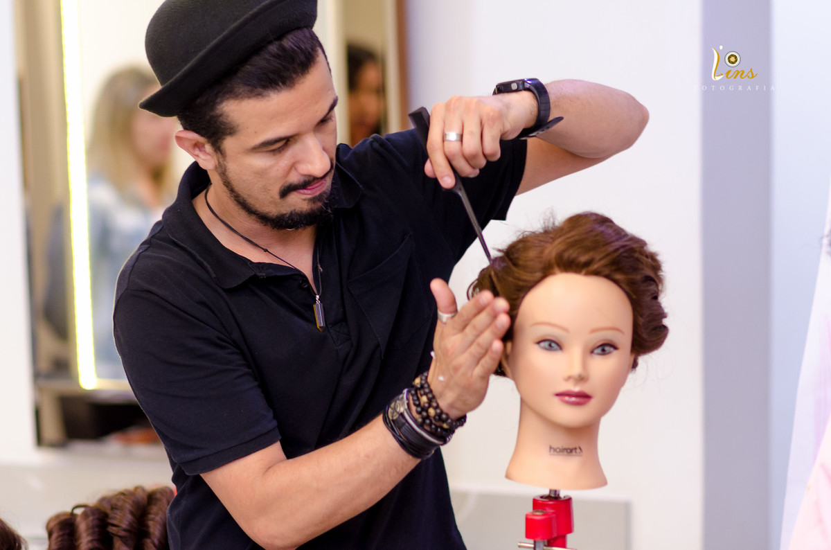 retoque no penteado novo